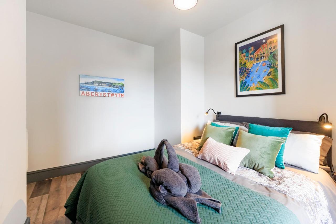 Seafront Apartment With Balcony, Parking And Sea Views アベリストウィス エクステリア 写真